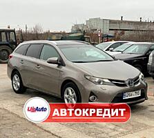 Toyota Auris Hybrid (Доступен в Автокредит)