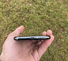 Продам iPhone 11 Pro Max