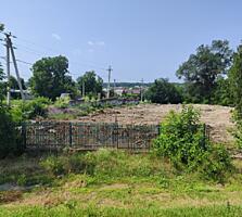 Продам участок на центральной улице, начато строительство 28 соток