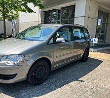 Свежепригнанная отличная машинка Volkswagen Touran "Trendline"