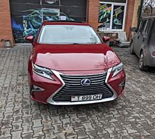 Роскошный Lexus ES 300h 2016 года -19000$