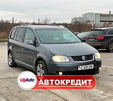 Volkswagen Touran (Доступен в Автокредит)