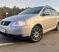 Volkswagen Touran 2005 2.0 TDI 6-ти ступ. МКПП. 7-ми местный.