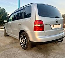 Volkswagen Touran 2005 2.0 TDI 6-ти ступ. МКПП. 7-ми местный.