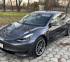 Продам TESLA MODEL 3