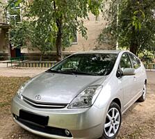 Продам Toyota Prius 20