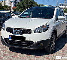 nissan Qashqai+2