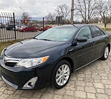 Toyota Camry 2.5 hybrid 2012 года. Пробег 159 мил