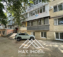 Apartament cu o camera cu living