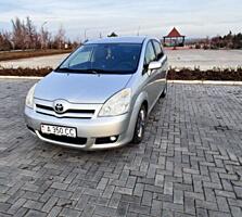 Продаётся Toyota Corolla verso| 2005| 1,6 бензин