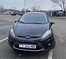 Ford Fiesta 2013г. 1.6 бензин