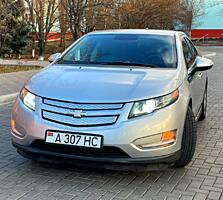 Продам Chevrolet Volt 2013 (октябрь)