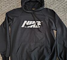 Продам новый батник Nike