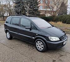 Продам Opel Zafira 2001 год 1.8 бензин 2200 $ торг. возле авто.