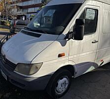 Sprinter 2.7, anul 2002