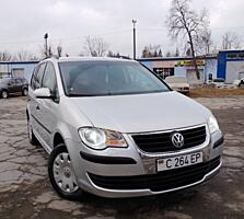 СРОЧНО!!! ЦЕНА ВРЕМЕННАЯ! VOLKSWAGEN TOURAN 2009 год, заводской метан