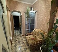 1 Мая, хорошее состояние, большая квартир. Высокий цоколь