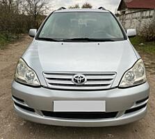 Toyota Avensis Verso