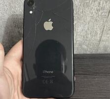 Продам iPhone XR