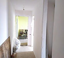 Срочно! В центре Бендер продается большая трёшка.