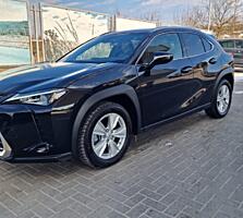 Lexus Uh250H 43000km