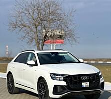 Audi Q8 Premium Plus S-line, современный и роскошный автомобиль