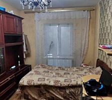 Продам полдома в Киевском районе.