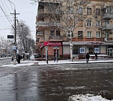 Продаж 1 кімнатної крупногабаритної квартири в Центрі