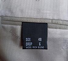 Продаю, мужской костюм и брюки, меховое пальто.