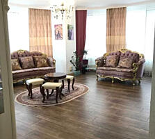 Продам квартиру 104 кв. м., 8/22, новый дом, жк Южная Пальмира.