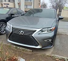 Lexus es350 2018год