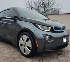 BMW i3...2016г.. 50.000миль