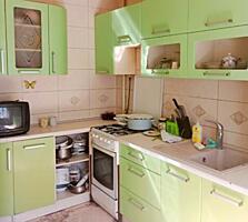30379 Продам трекомнатную квартиру на Фонтане. ...