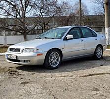 Продаётся Volvo S40 1.9 TD, 2003 г