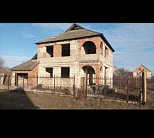 Парканы 2-этажный, компактный 150кв. м, 80% готовности. Обмен.