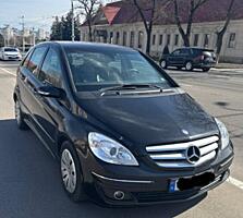 Продается шикарный Mercedes Benz B180 2006 года.