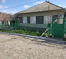 Центр Новых Анен. Дом 140 м2, с 2-мя гаражами и хоз. постройками.