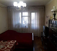 Продам квартиру 59 кв. м., 4/5, 3-я ст. Б. Фонтана.