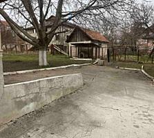 Vindem o casă în Yaloveni. Pe strada Moldova 11. În stare bună. Ieftin