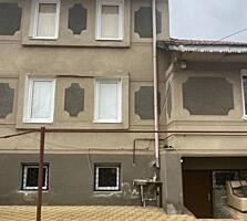 Vindem o casă în Ialoveni. Pe strada Moldova 11. În stare bună. Ieftin