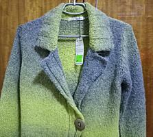 Продаю новую вязанную кофту