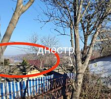 с. Коржево Криуляны уч. на берегу Днестра 7 сот. 30х25 коммуникации