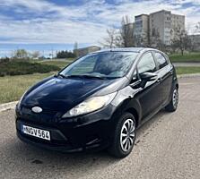 Ford Fiesta 2011 год 1.4 дизель механика Отличное состояние