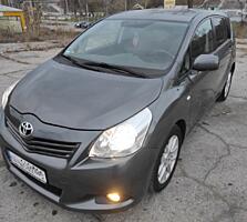 Toyota Verso 2011 год. Свежепригнана!