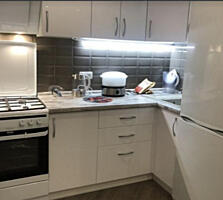 2х к Варненская/парк Горького. Кап ремонт. Мебель и техника.