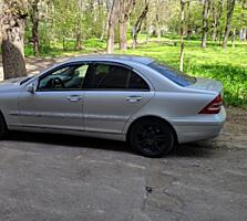 Продам Mersedes C 200 Автомат + Метан