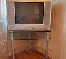 Продается стеклянная тумба и телевизор "SONY".