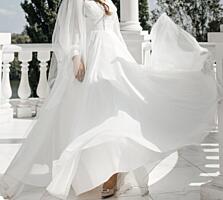 Продаётся свадебное платье 52-54 размер.