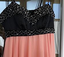 Продается выпускное платье 42-44 размер.