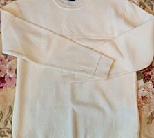 Продам свитер.